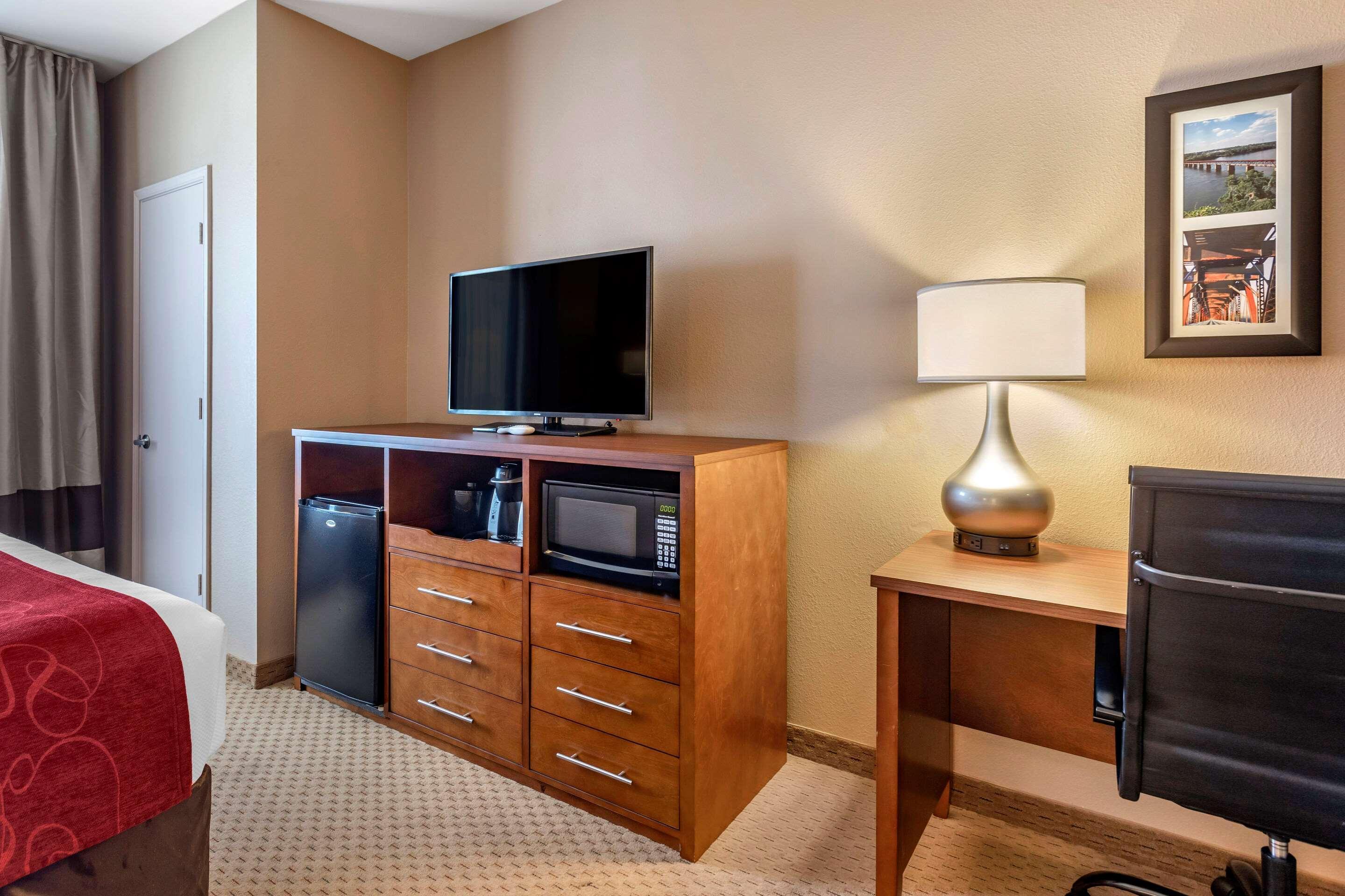 Comfort Suites Florence Shoals Area Bagian luar foto