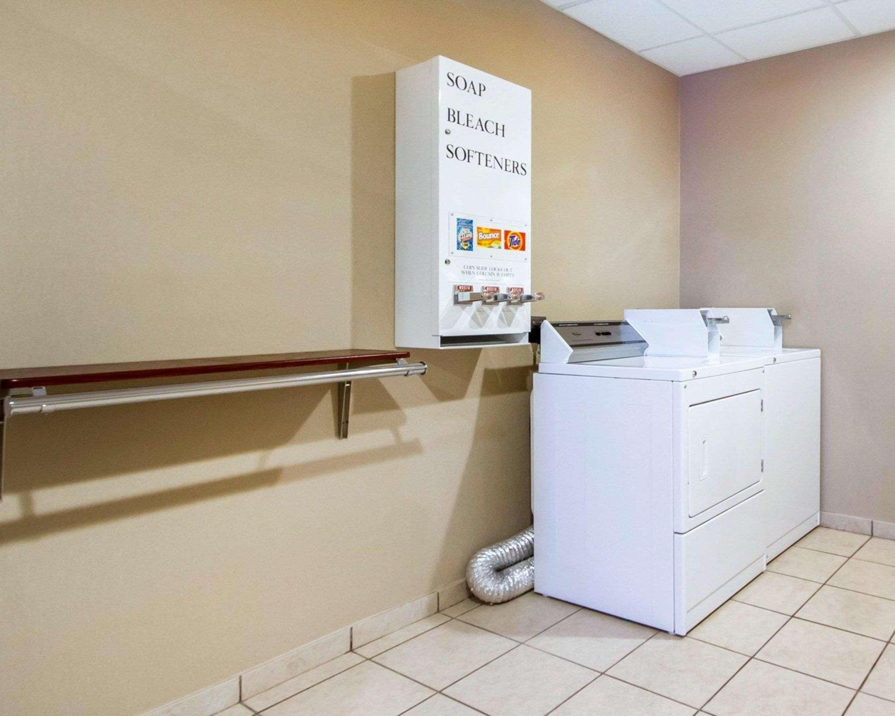 Comfort Suites Florence Shoals Area Bagian luar foto