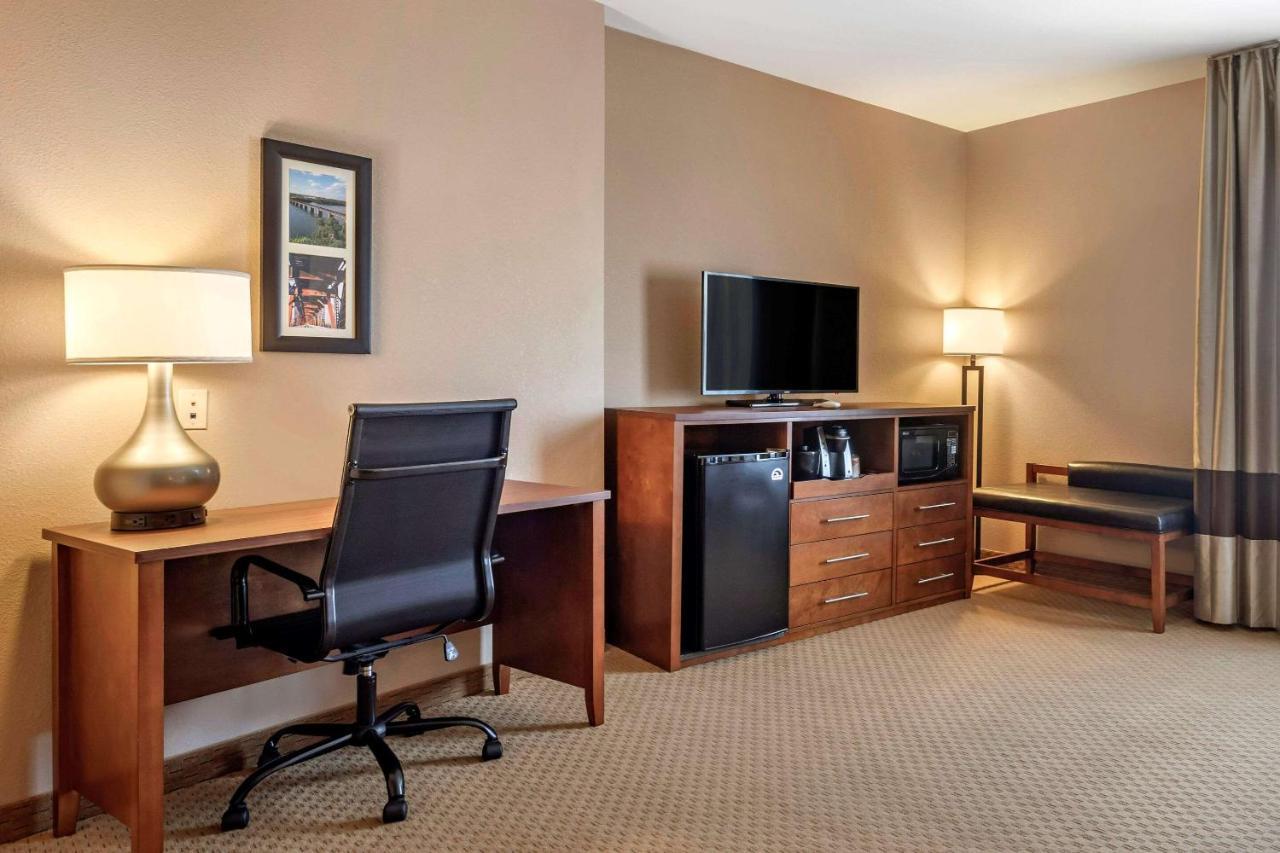 Comfort Suites Florence Shoals Area Bagian luar foto