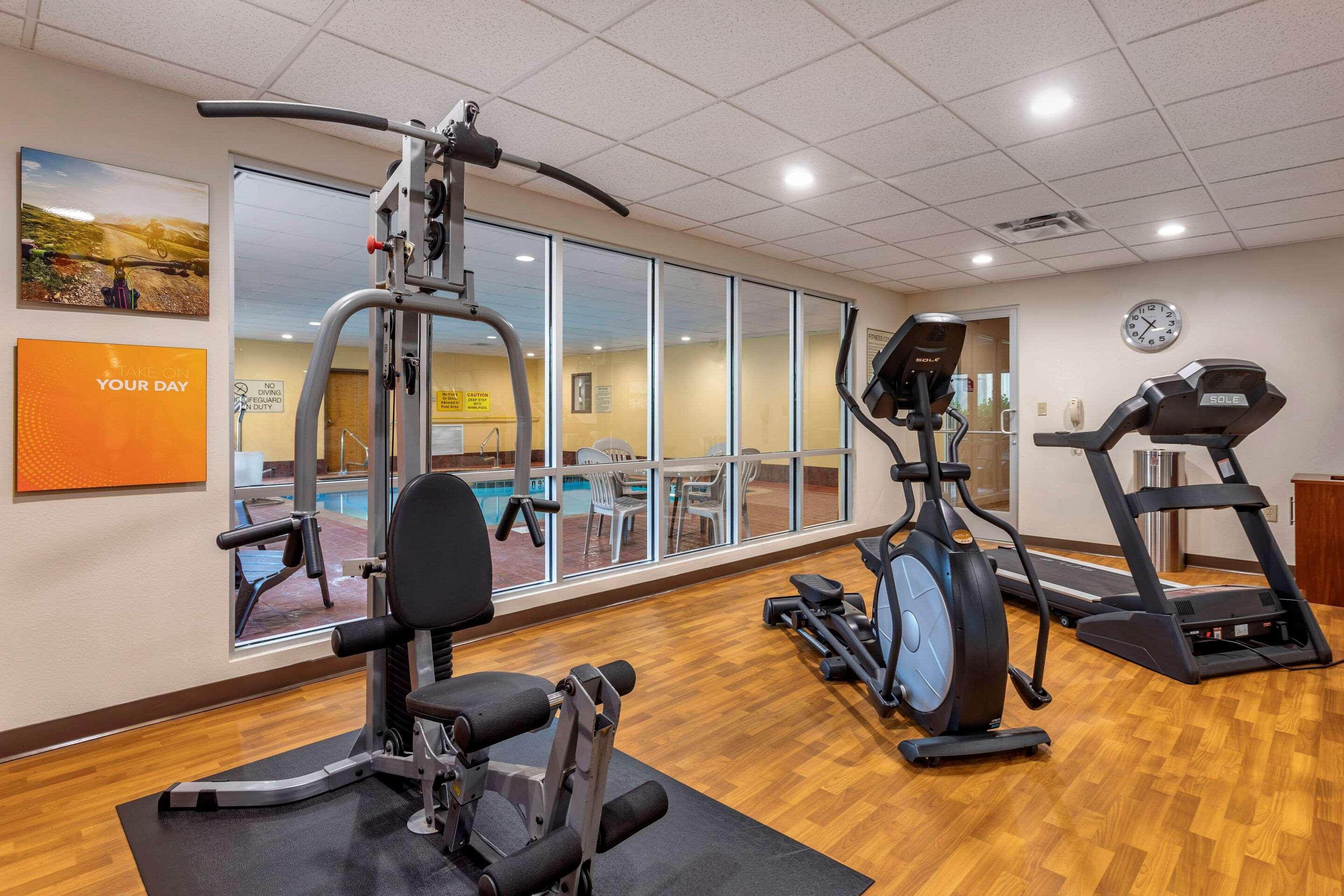 Comfort Suites Florence Shoals Area Bagian luar foto