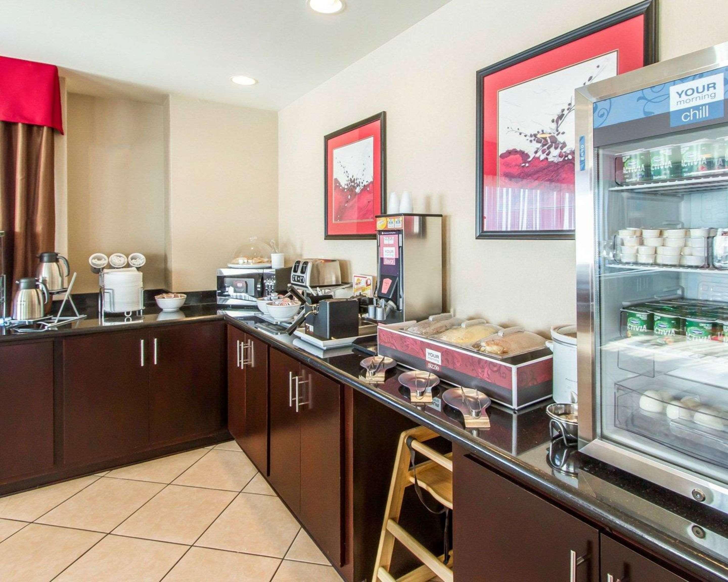 Comfort Suites Florence Shoals Area Bagian luar foto