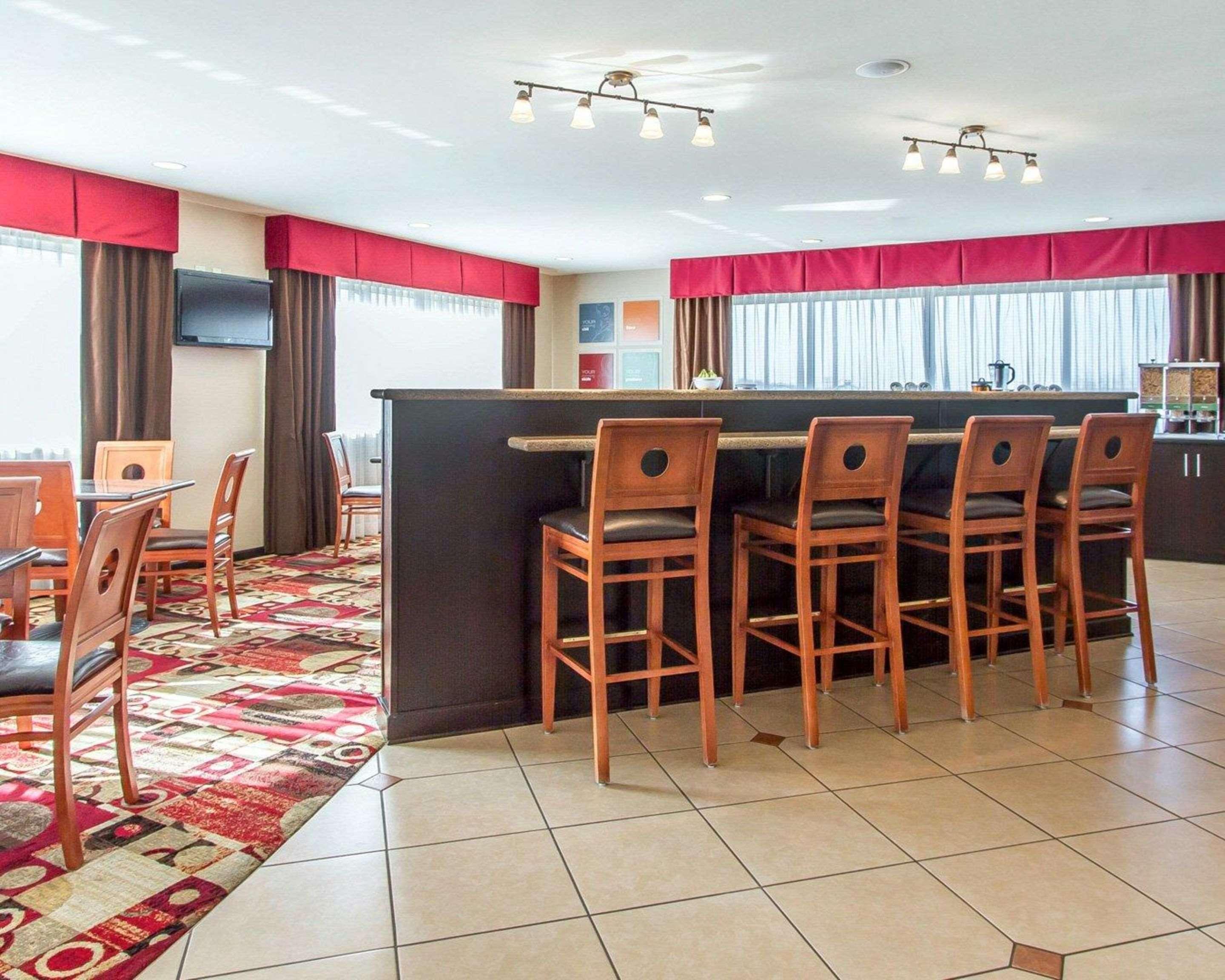 Comfort Suites Florence Shoals Area Bagian luar foto